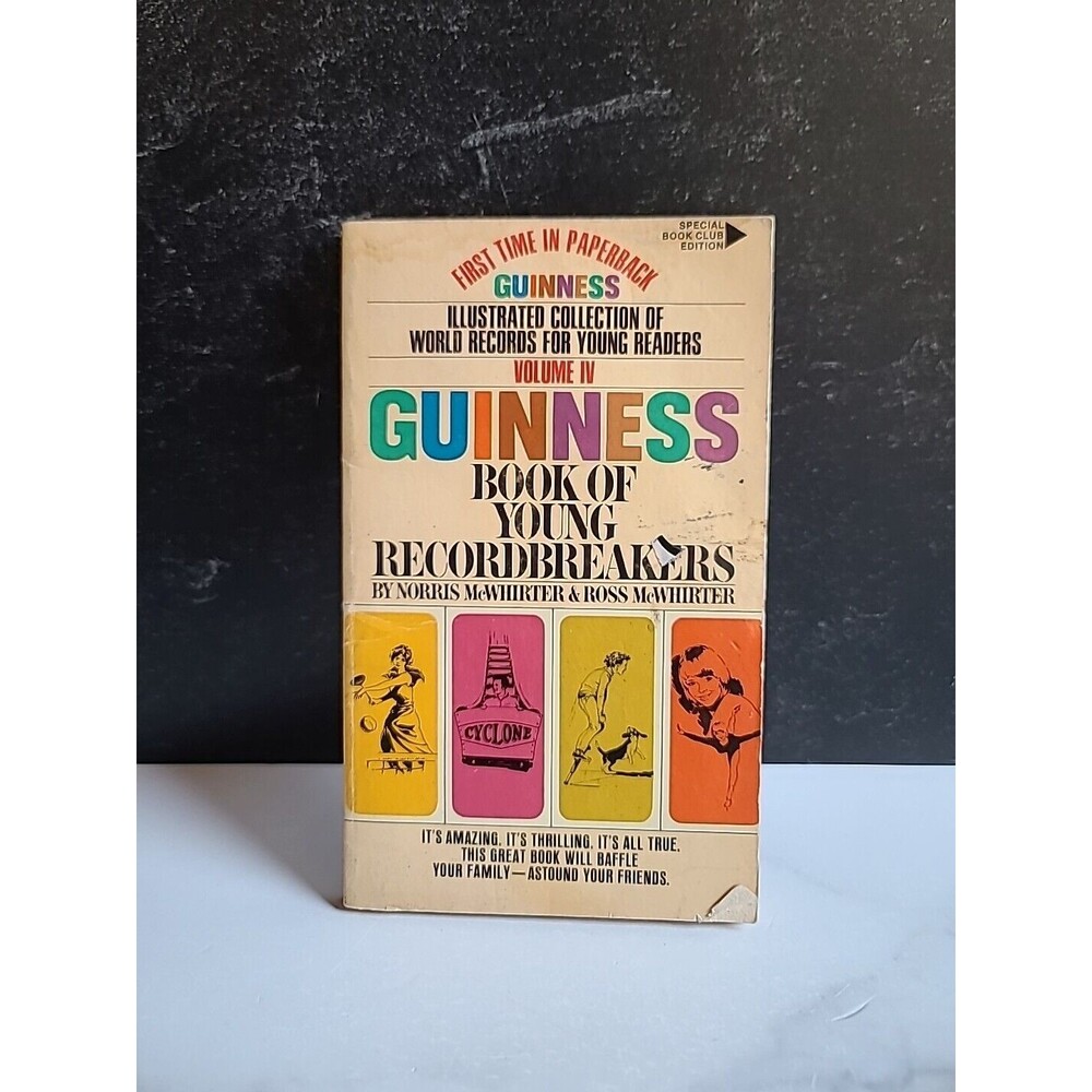 Guinness Volume IV by Norris McWhirter And Ross McWhirter Paperback